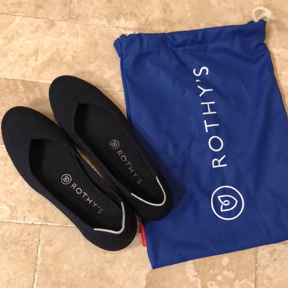 Rothy’s Size 7 Navy Round Toe Flats